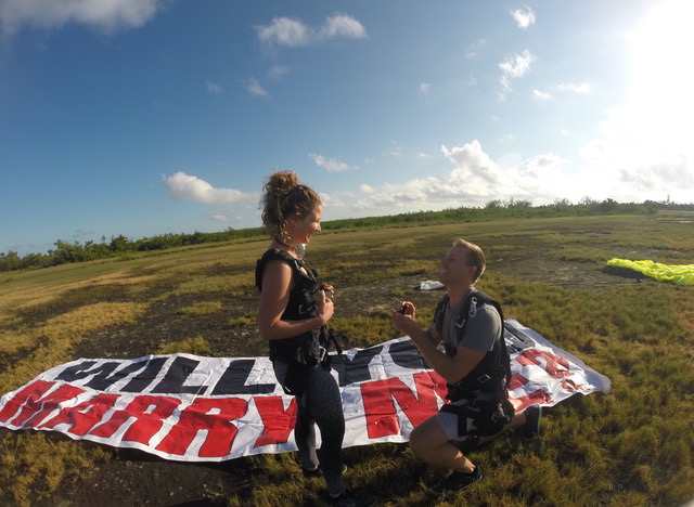 Man proposing to girlfriend after skydiving